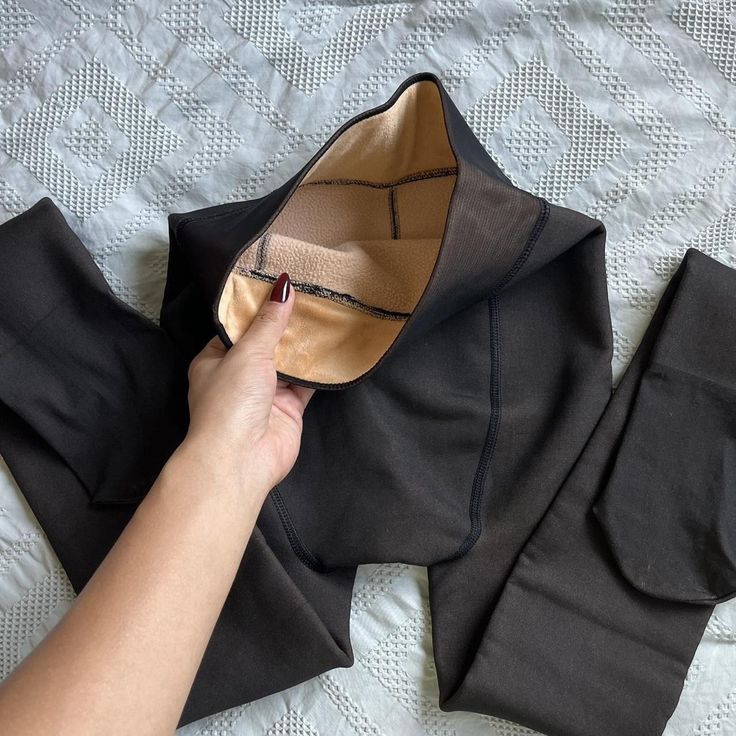 HELSA™ Rajstopy – Efekt Przezroczystej Czarni